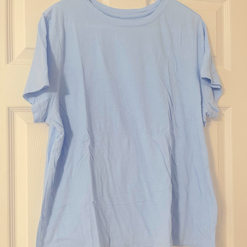 Women’s Periwinkle blue T shirt.  Size:XXL